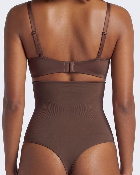 Litchy High-Waisted Thong in Espresso, achteraanzicht met thong-achterkant