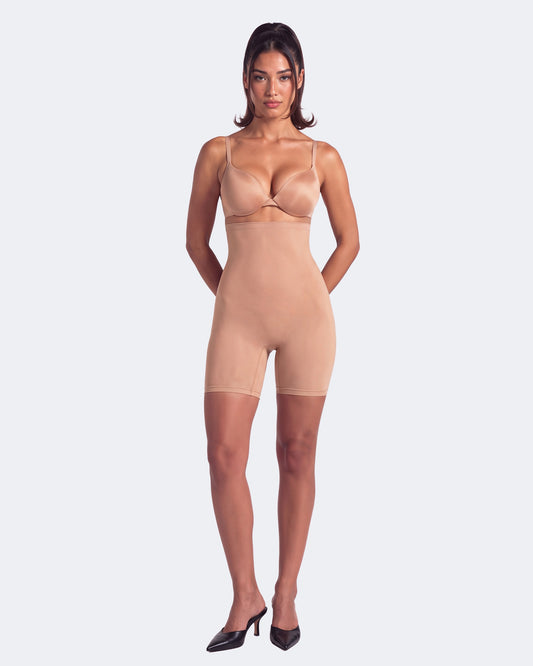 Litchy High-Waisted Short in Sandy, butt lifting shapewear met tummy control en snatched waist