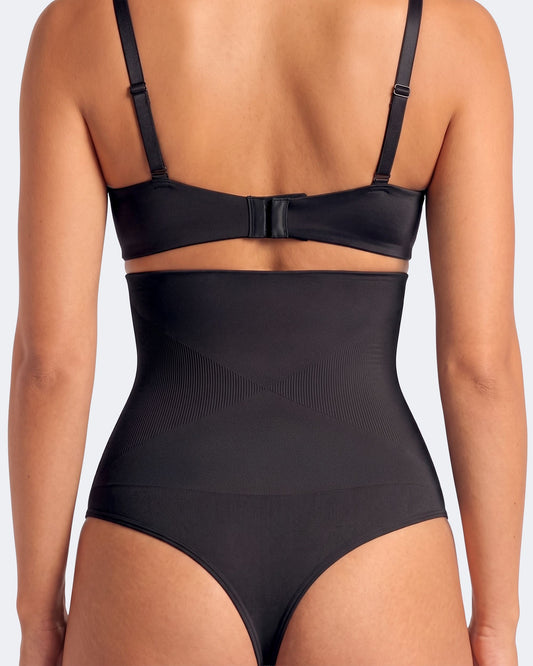 Litchy High-Waisted Thong in het zwart, achteraanzicht met thong-achterkant